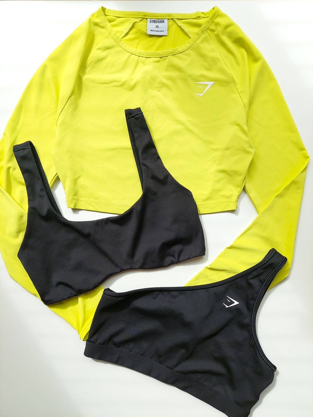 Gymshark Set 3in1 XS-S Neon Yellow Long Sleeve Crop Top Black Sports Bra Bundle